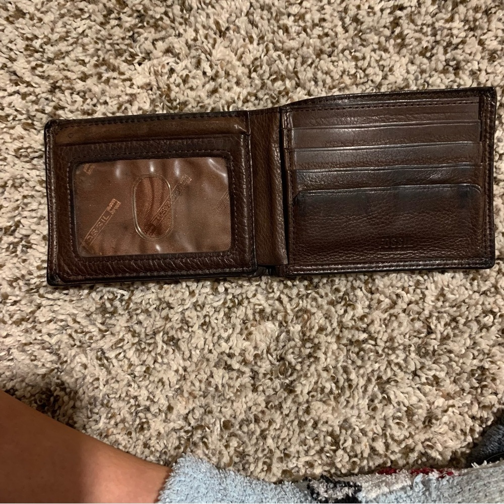Fossil Wallet - Picture 2 of 7